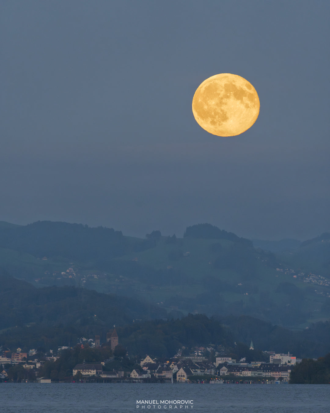 Mondfotografie Workshop Schweiz - Supermond über Raperswil - Manuel Mohorovic Photography